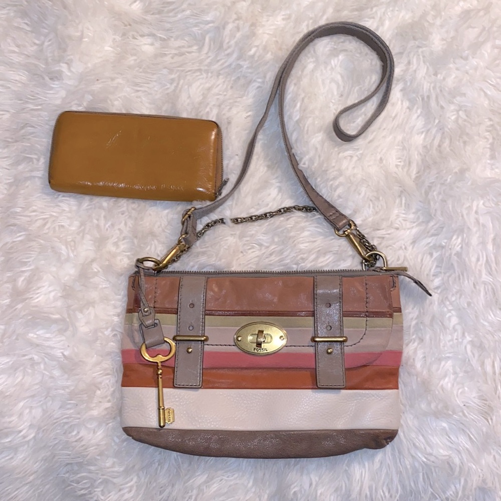 FOSSIL LEATHER AND SUEDE MULTICOLORED TURNLOCK SHOULDER BAG